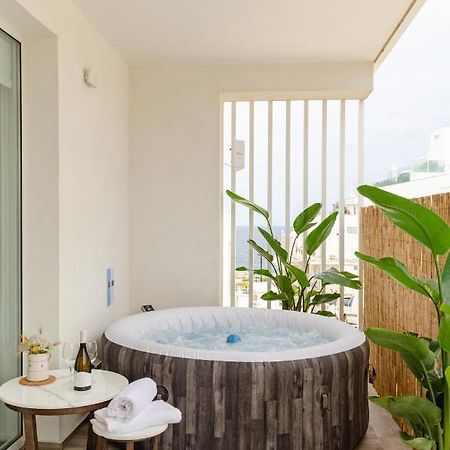 Apartmán Apulialux Seaview Prestige Apt / Jacuzzi + Parking Polignano a Mare Exteriér fotografie