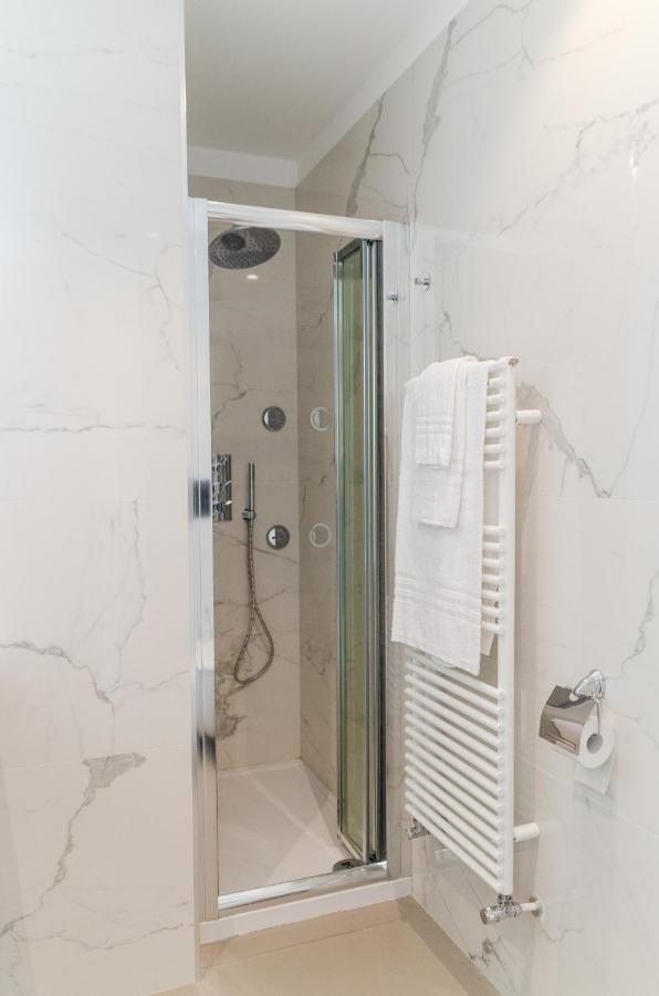 Apartmán Apulialux Seaview Prestige Apt / Jacuzzi + Parking Polignano a Mare Exteriér fotografie